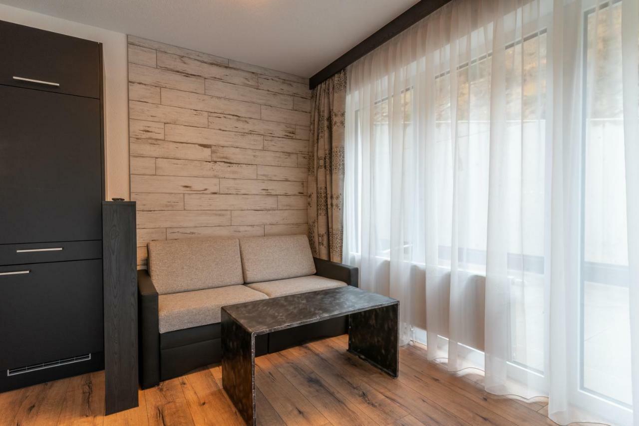 A Casa Rubin Chalet & Studio Resort Solden Bagian luar foto