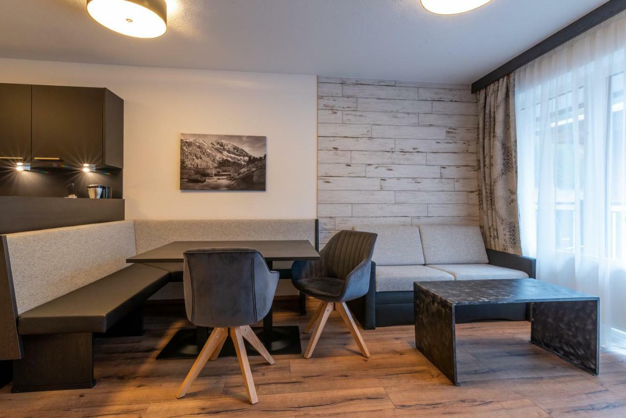 A Casa Rubin Chalet & Studio Resort Solden Bagian luar foto