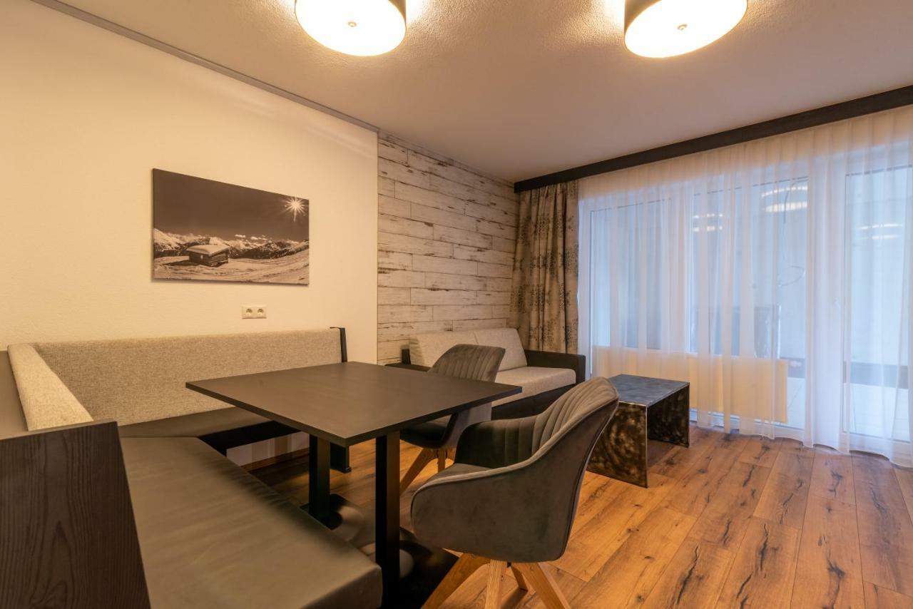 A Casa Rubin Chalet & Studio Resort Solden Bagian luar foto